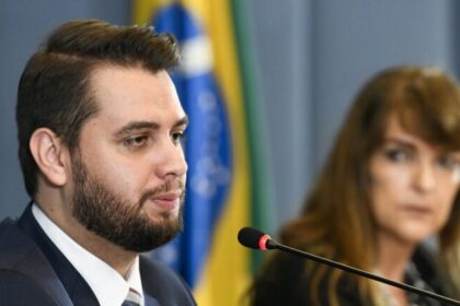 Documentos contestados nos EUA e no Brasil fragilizam acusações contra Filipe Martins 2 ocrente 1760924817