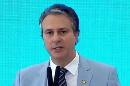 Ministro da Educação pede que despesas do setor fiquem fora do arcabouço fiscal 10 ocrente 1760979711
