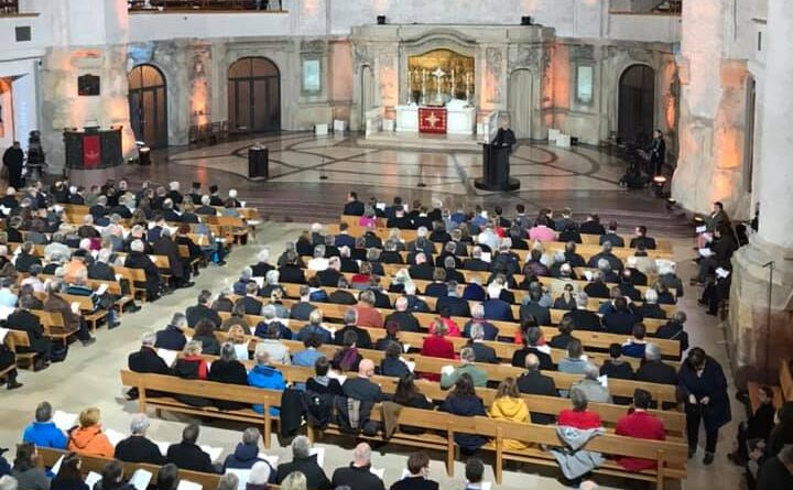 Bispos alemães denunciam avanço de vandalismo e profanações em templos cristãos 2 ocrente 1761047205