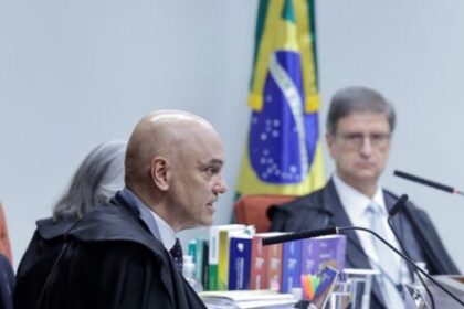 Moraes defende condenação de sete militares e aliados e pede nova apuração sobre Valdemar Costa Neto 18 ocrente 1761062540