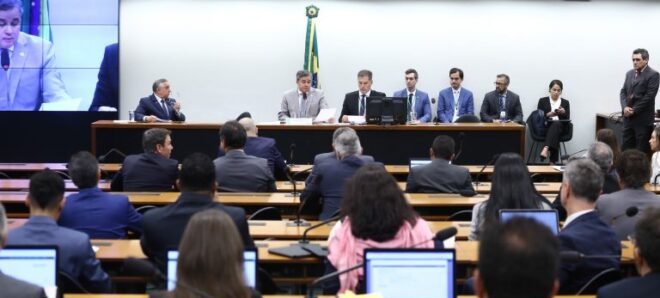 Congresso libera R$ 3,3 bilhões para ressarcir aposentados prejudicados por descontos indevidos 2 ocrente 1761077820