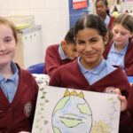 Oração do Pai Nosso mobiliza milhares de alunos em 250 escolas na Inglaterra 4 ocrente 1761103137