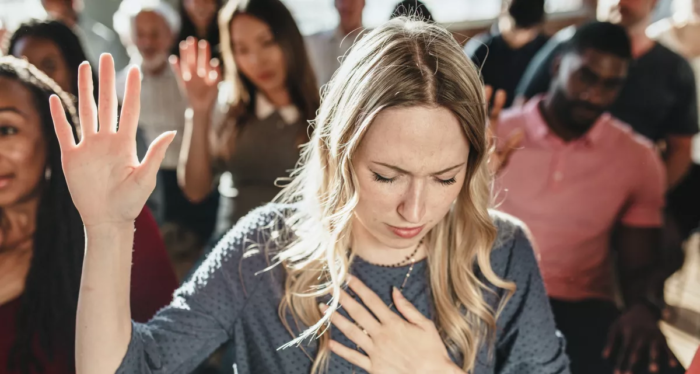 Quase 40% das mulheres da Geração Z rejeitam religião, indica pesquisa nos EUA 2 ocrente 1761149819