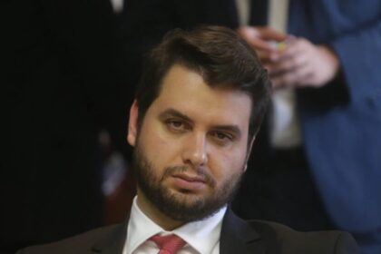 Colunista questiona decisões no caso Filipe Martins e fala em possível novo inquérito contra críticos 16 ocrente 1761153419
