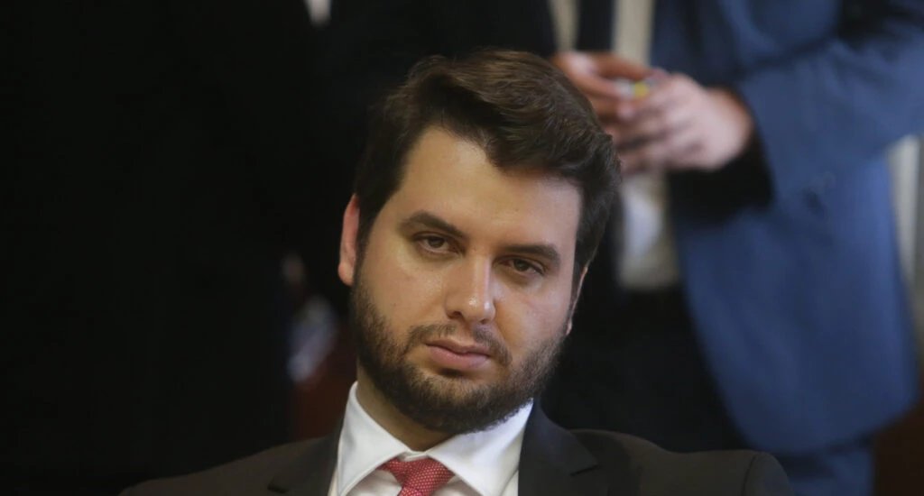 Colunista questiona decisões no caso Filipe Martins e fala em possível novo inquérito contra críticos 2 ocrente 1761153419