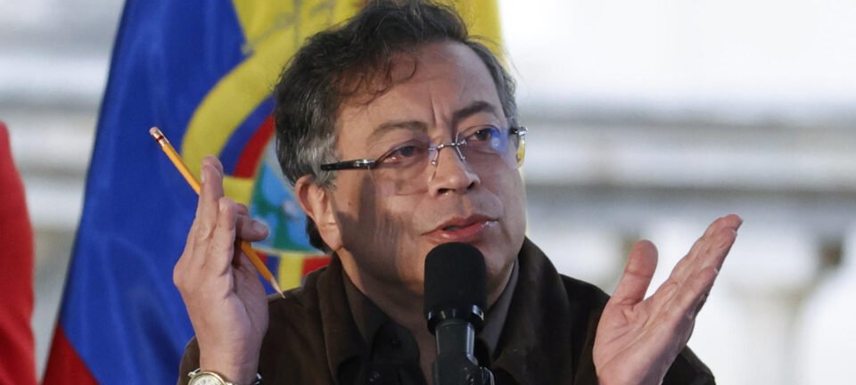 Petro diz que Trump tenta interferir nas eleições colombianas de 2026 com operações militares 2 ocrente 1761239797