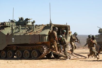 Tensão Lula-Trump suspende exercícios e põe em risco compras militares brasileiras 14 ocrente 1761368513
