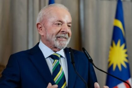 Lula a Trump sobre Bolsonaro: “Rei morto, rei posto” 10 ocrente 1761566494