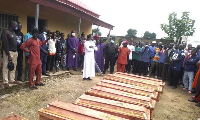 Líderes religiosos e parlamentar pedem que Trump volte a classificar a Nigéria como ameaça à liberdade de fé 2 ocrente 1761575575