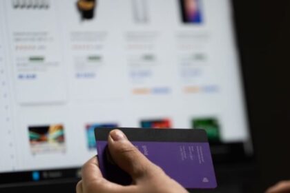 Taxa das blusinhas leva 38% dos brasileiros a desistirem de compras internacionais, mostra CNI 2 ocrente 1761617852