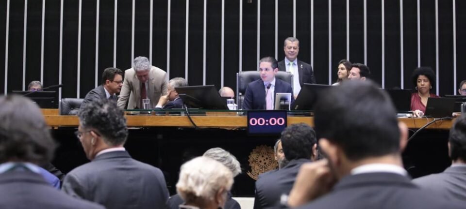 Câmara acelera análise de licença menstrual e mais sete projetos de proteção à mulher 2 ocrente 1761623219