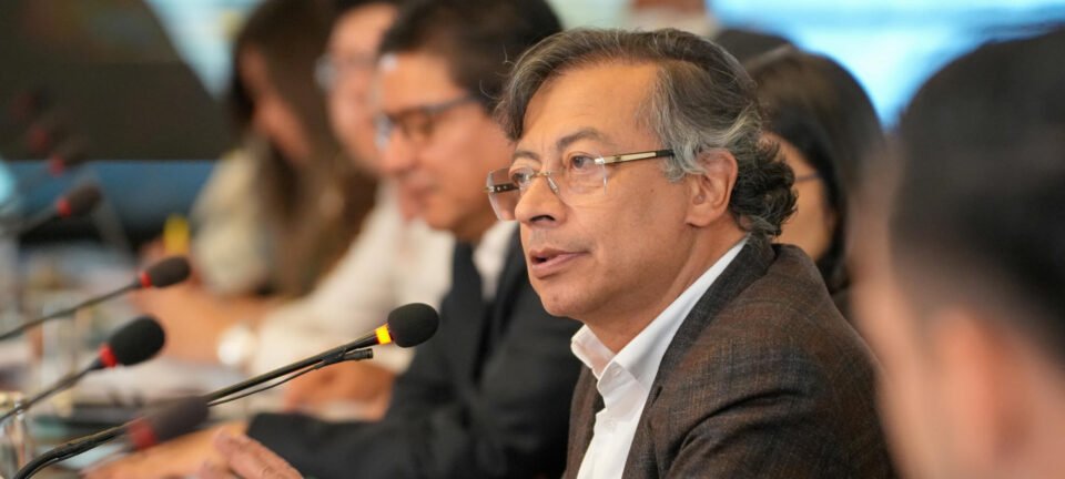 Petro conclama América Latina a reagir a ofensivas navais dos EUA que deixaram 14 mortos 2 ocrente 1761724901