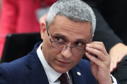 Moraes barra nova tentativa de Gayer de visitar Bolsonaro e libera outros quatro nomes 4 ocrente 1761860952