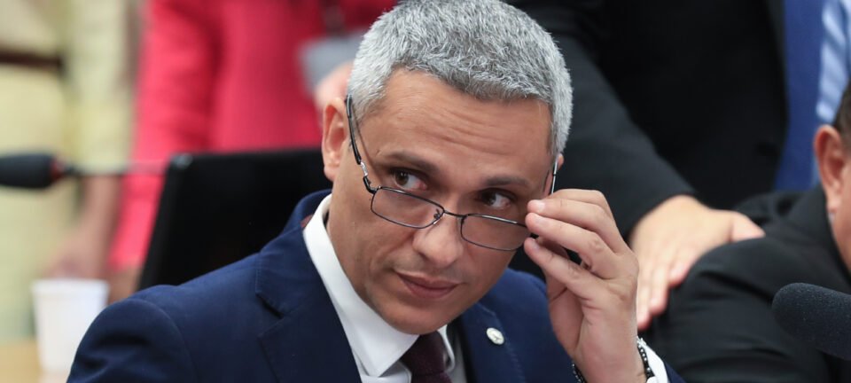 Moraes barra nova tentativa de Gayer de visitar Bolsonaro e libera outros quatro nomes 2 ocrente 1761860952