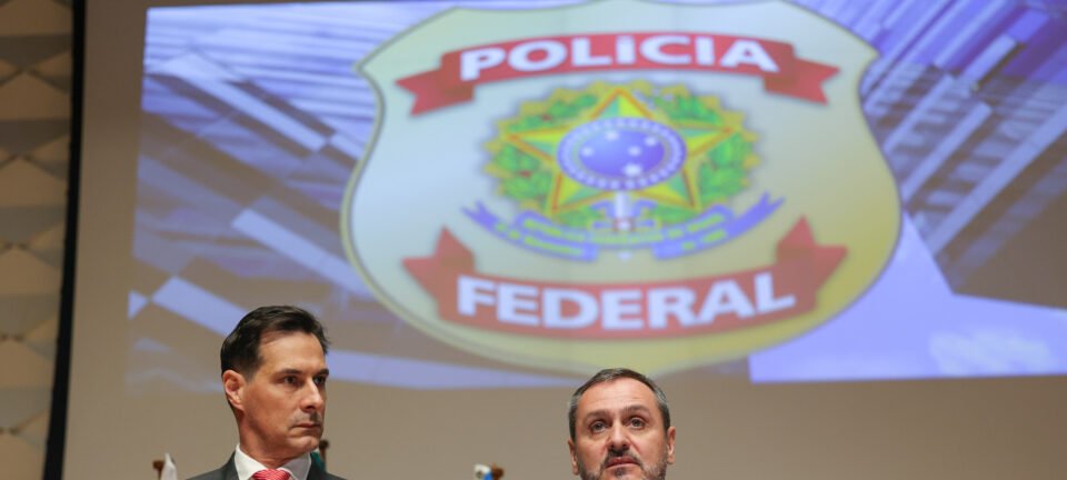 Operação Magna Fraus: PF desarticula quadrilha do PIX e prende 26 suspeitos 2 ocrente 1761868928