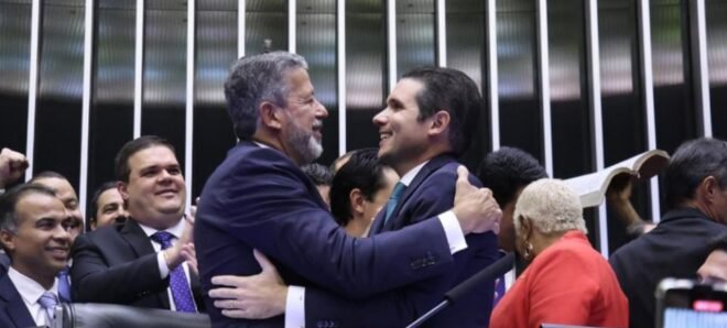 Gastos com viagens de deputados ultrapassam R$ 7,8 milhões em 2025 2 ocrente 1761888755