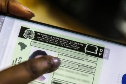 Governo quer levar aulas de trânsito ao ensino médio e dispensar exclusividade das autoescolas 20 ocrente 1762288287