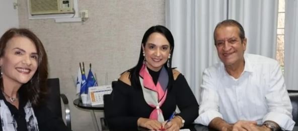 PL expulsa Amanda Servidoni após gravações sobre “cashback” de emenda 2 ocrente 1762299113
