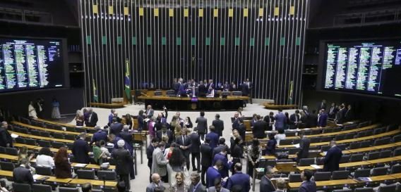 Câmara dá aval a licença-paternidade de até 20 dias, com transição em quatro anos 2 ocrente 1762355840