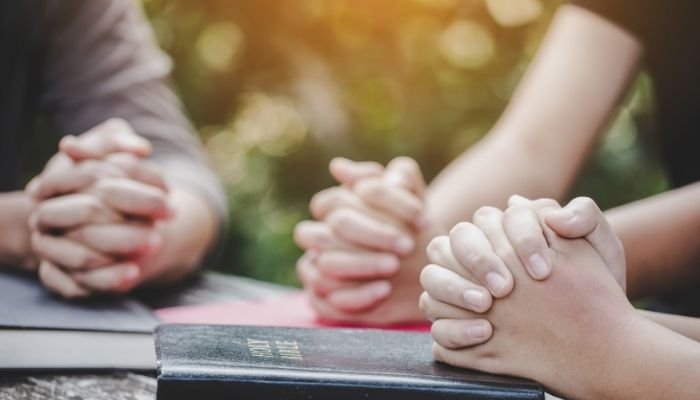 Jovens britânicos enxergam fé como escolha pessoal e buscam autenticidade, aponta estudo 2 ocrente 1762447714