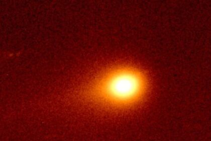 Cometa interestelar 3I/Atlas acelera fora dos efeitos gravitacionais e muda de cor durante passagem pelo Sistema Solar 2 ocrente 1762456708