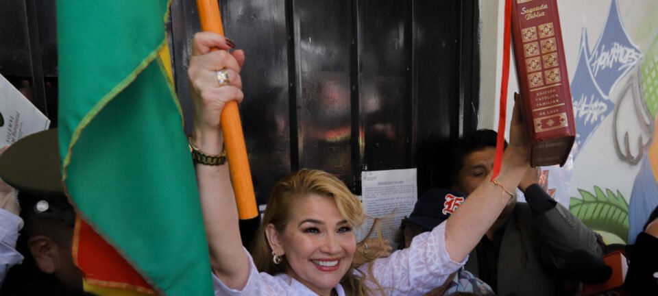 Suprema Corte boliviana derruba condenação e solta ex-presidente Jeanine Áñez 2 ocrente 1762460510