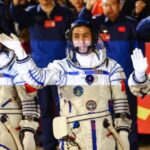 Possível risco de detritos adia retorno da Shenzhou-20 e mantém trio de astronautas chineses em órbita 5 ocrente 1762529676