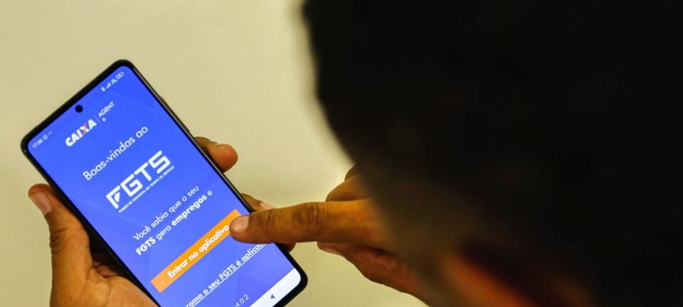 Governo intensifica fiscalização sobre trabalho flexível, avalia novo saque do FGTS e acompanha queda da Venezuela nas compras do agro 2 ocrente 1762663580
