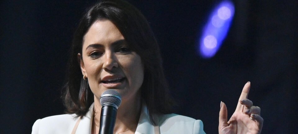 Michelle Bolsonaro acusa Lula de “aliança com o crime” e diz que Congresso se submete ao STF 2 ocrente 1762722145