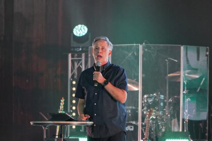 Pastor critica “cristianismo cultural” e diz que Europa colhe vazio após afastar-se de Jesus 14 ocrente 1762956128