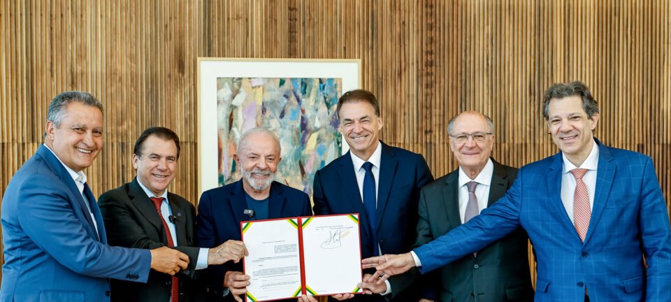 Decreto fixa teto de taxas do vale-refeição e obriga aceitação de cartões em todas as maquininhas 2 ocrente 1762966891