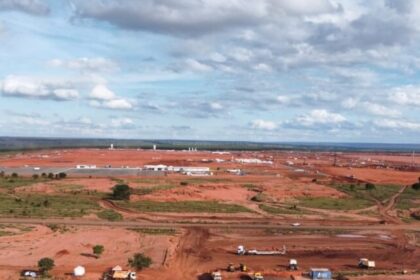 Arauco injeta R$ 25 bilhões em megafábrica de celulose e muda a paisagem de Inocência (MS) 14 ocrente 1762974096