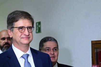 Votos despencam, mas Senado reconduz Gonet à PGR; alinhamento com Moraes e investigações contra Bolsonaro provocam desgaste 16 ocrente 1763003868