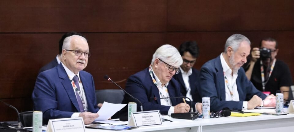 Fachin defende Judiciário como protagonista na resolução de conflitos climáticos na COP 30 2 ocrente 1763059588