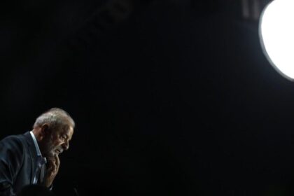 E-mails de Jeffrey Epstein citam suposta ligação com Lula e elogios a Bolsonaro 2 ocrente 1763074020