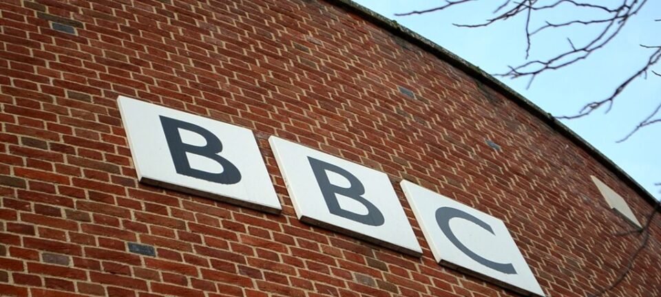 BBC se desculpa a Trump por edição de discurso, mas nega pagar US$ 1 bilhão 2 ocrente 1763101890