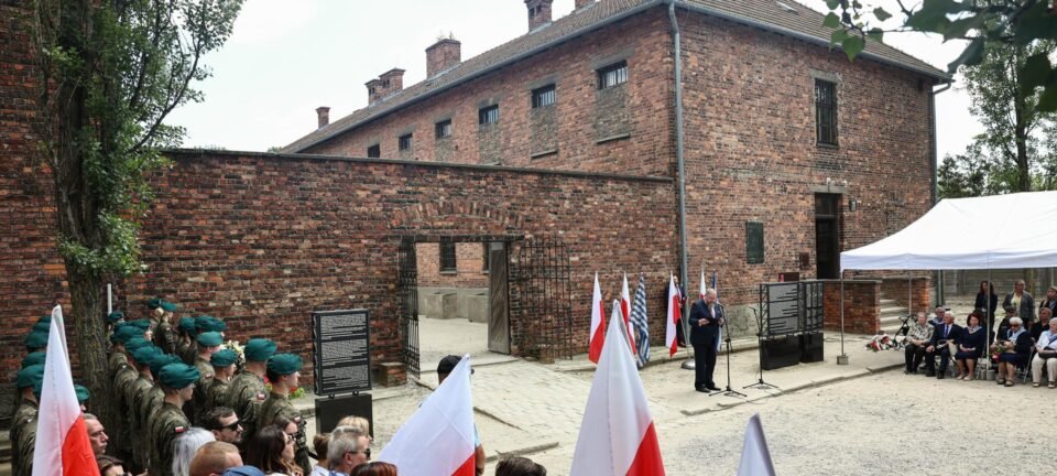 Pressão internacional faz casa alemã cancelar leilão de 600 objetos do Holocausto 2 ocrente 1763330510