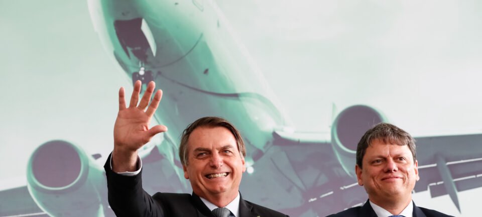 Movimentos reforçam Tarcísio de Freitas como nome de Bolsonaro à Presidência; Michelle surge para a vice 2 ocrente 1763340419