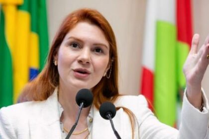 Campagnolo sugere que Carlos Bolsonaro busque vaga no Senado por estados do Norte 2 ocrente 1763415114