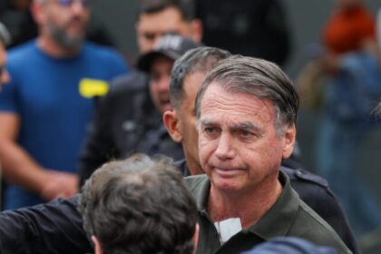 Senadores aliados inspecionam Papuda antes de possível detenção de Bolsonaro 14 ocrente 1763436768