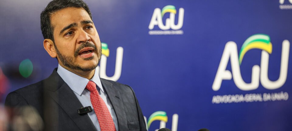Oposição pede que PGR e TCU investiguem Jorge Messias por suposta prevaricação em fraudes no INSS 2 ocrente 1763659248