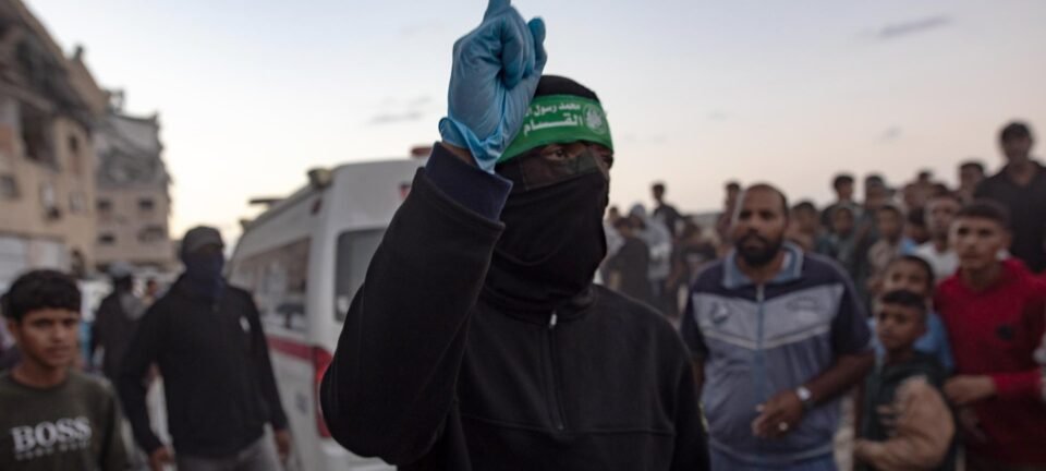 Mossad e serviços europeus desmantelam suposta célula do Hamas que planejaria ataques na Europa 2 ocrente 1763672776