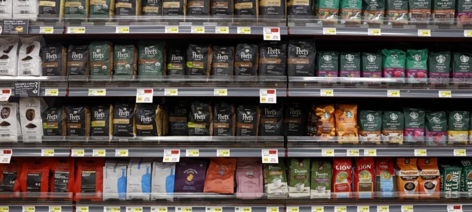 Inflação dos alimentos pressiona e Trump elimina tarifa de 40% sobre carne, café e outros itens do Brasil 2 ocrente 1763689168