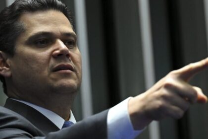 Senado analisará projeto com impacto de R$ 5,5 bi após Lula indicar Messias ao STF, diz Alcolumbre 10 ocrente 1763691652