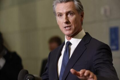 Newsom afirma ter pressionado Trump a retirar sobretaxa de 40% sobre produtos brasileiros 16 ocrente 1763768106