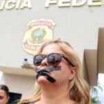 Manifestantes se reúnem em frente à PF em Brasília para contestar prisão preventiva de Bolsonaro 4 ocrente 1763831311