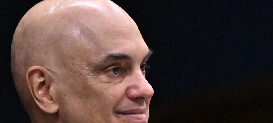 Moraes reforça prisão preventiva de Bolsonaro com alegação de violação de tornozeleira 2 ocrente 1763839188