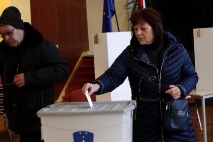 Eslovenos vão às urnas para decidir futuro da lei de suicídio assistido 8 ocrente 1763908484