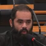 Evangélico que se define como comunista provoca tumulto em vigília pró-Bolsonaro 4 ocrente 1763955295