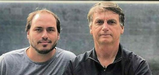 Carlos Bolsonaro reage à prisão de Jair Bolsonaro e afirma que “injustiças não resistem ao tempo” 2 ocrente 1763993983